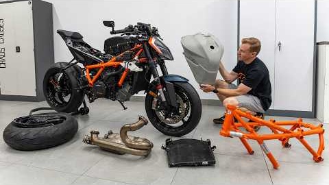 Rebuilding A Destroyed KTM 1290 Super Duke That Still Doesn’t Run