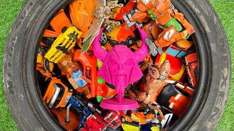 Ultimate Mystery Box: Biggest Unicron Found in Orange Car Pile! Transformers vs Tobot Transformation