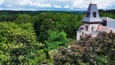 Castle in the forest, a garden tour.